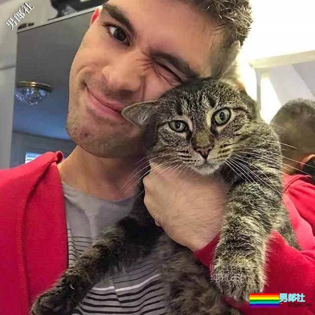 您两位有事吗？满屏都是肉肉肉肉肉肉肉肉 - 51虹马