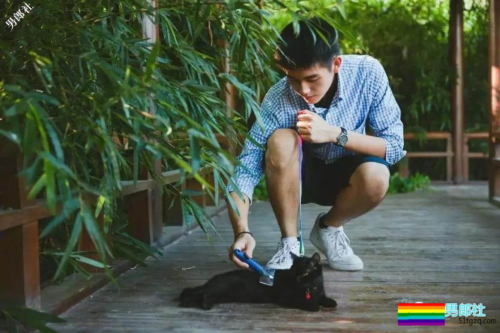 神仙男友一条微博碰瓷半个娱乐圈！可我只想要这个阳光鲜嫩的少年！ - 51虹马