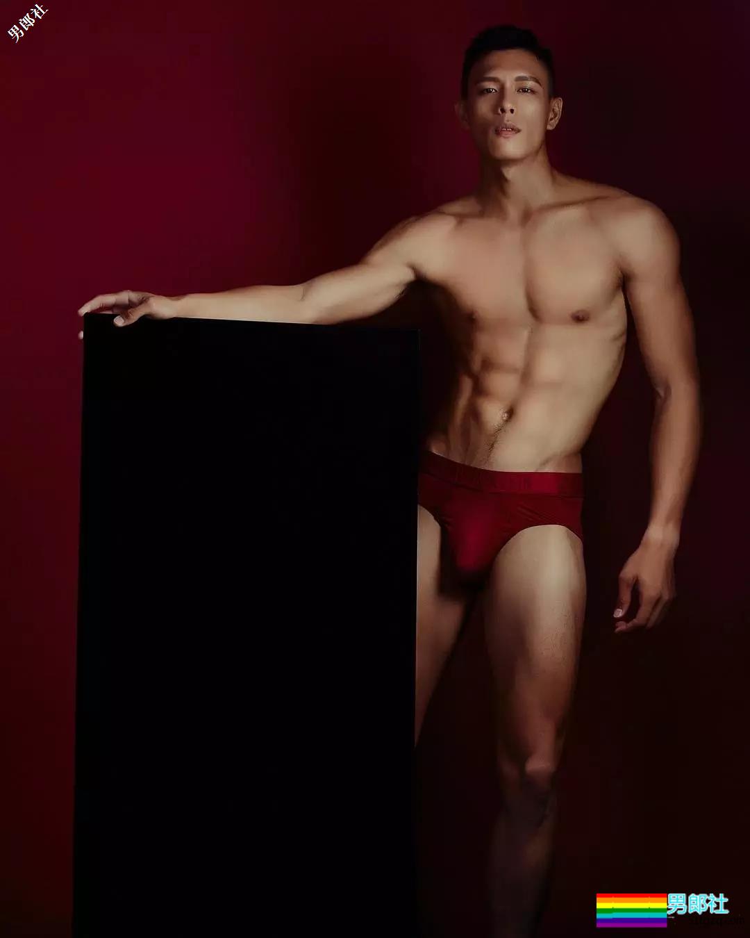 偶遇各款帅哥，体育生，你们要抱走那一只？ - 51虹马