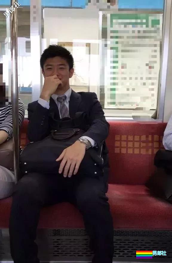 偶遇各款帅哥，体育生，你们要抱走那一只？ - 51虹马