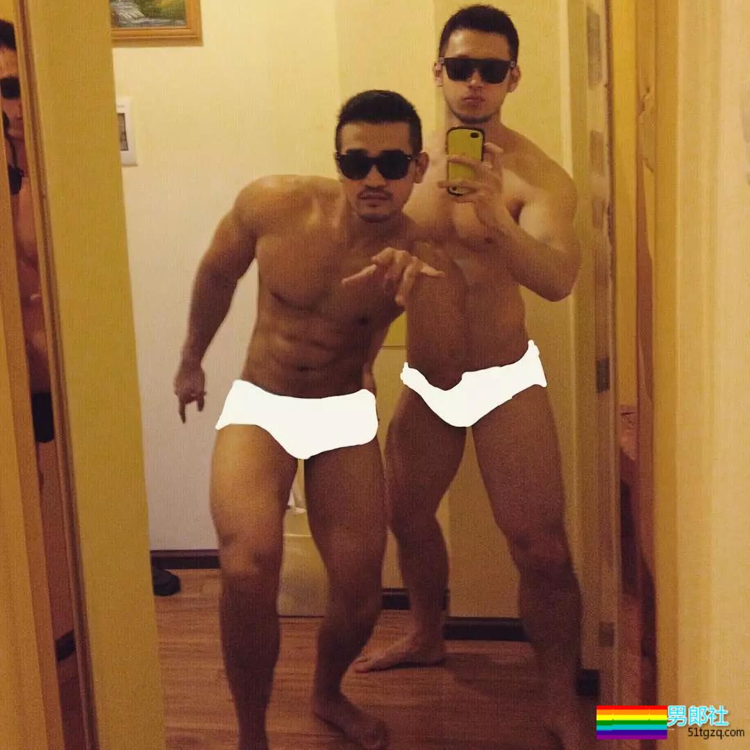 裤子故意买太小？肌肉名媛粗壮身材撑爆了 - 51虹马