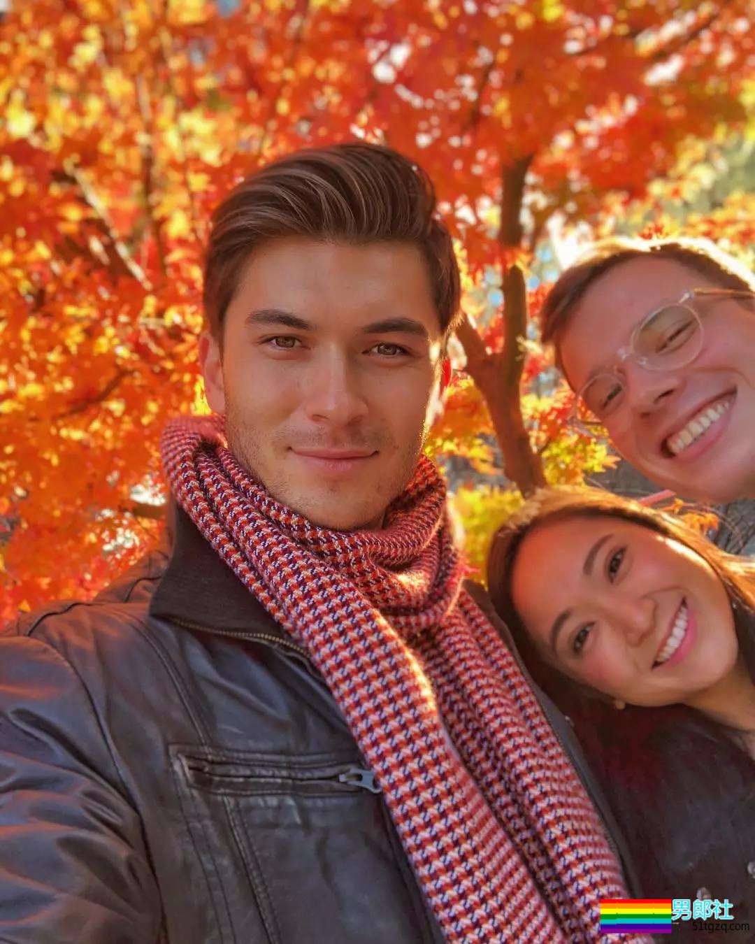 吸入警告：夹在蒋劲夫和女友间的混血大鼻子男模！ - 51虹马