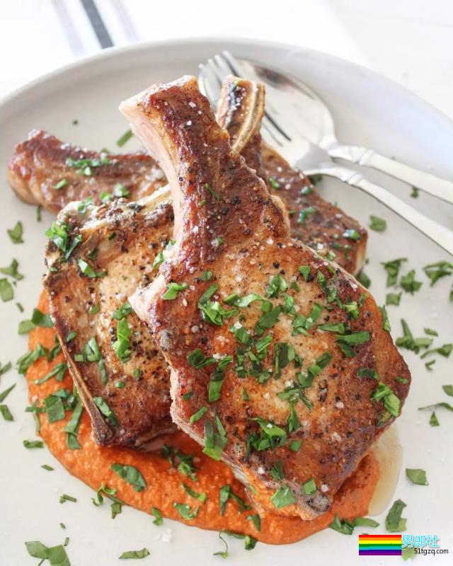 没有翘臀的模特不是好厨师，大鼻子网红满足你所有幻想！ - 51虹马