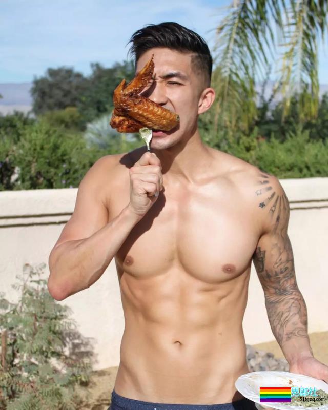 没有翘臀的模特不是好厨师，大鼻子网红满足你所有幻想！ - 51虹马