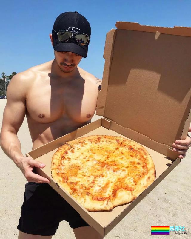 没有翘臀的模特不是好厨师，大鼻子网红满足你所有幻想！ - 51虹马