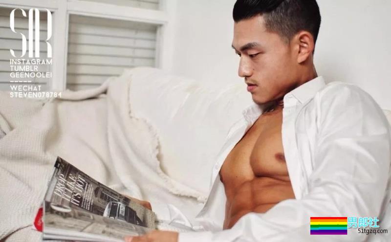 为健身私教抹油 他一脸享受很主动？！ - 51虹马