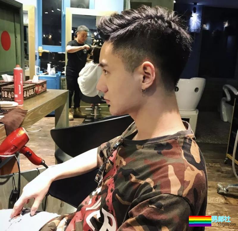 188CM长腿,超级帅的邻家体育生! - 51虹马