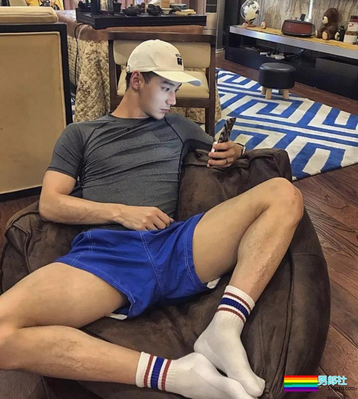 188CM长腿,超级帅的邻家体育生! - 51虹马