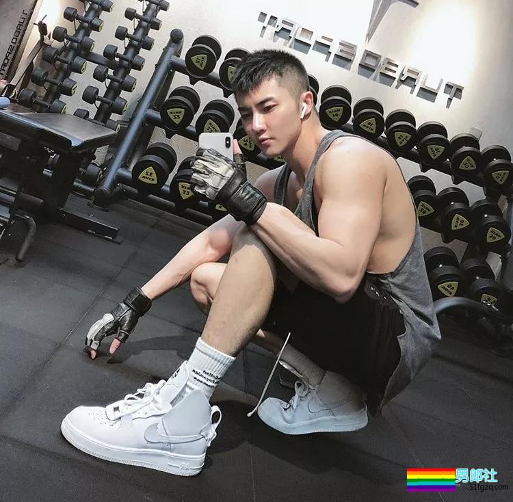 这样练就的体能攻击能力！腱子肉够man! - 51虹马