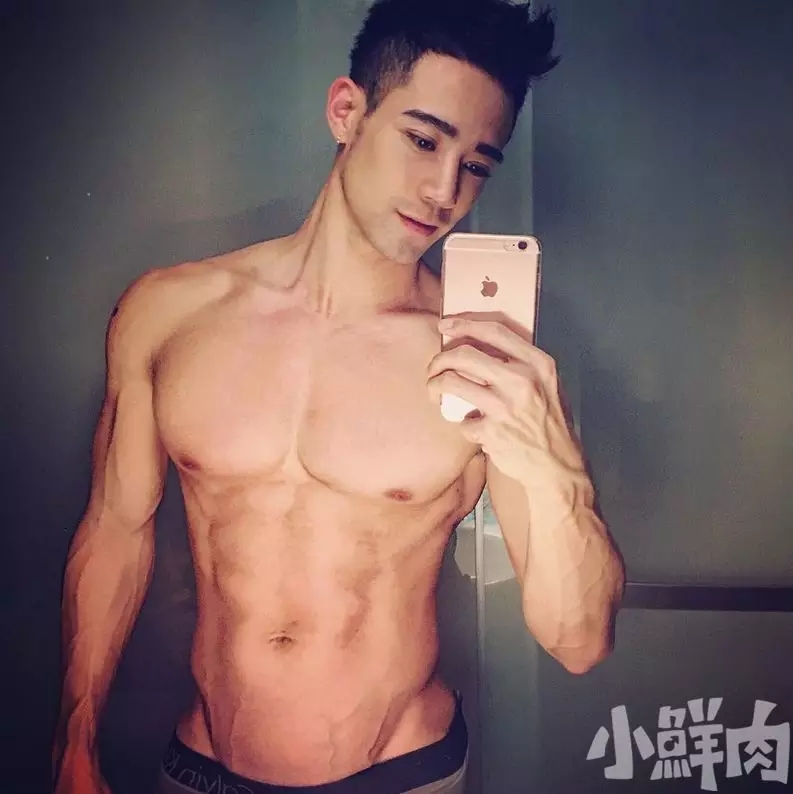 拜倒在这枚小叔的白内裤之下押大还是押小？胸肌傲人超想捏!-51虹马