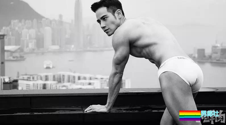 拜倒在这枚小叔的白内裤之下押大还是押小？胸肌傲人超想捏! - 51虹马