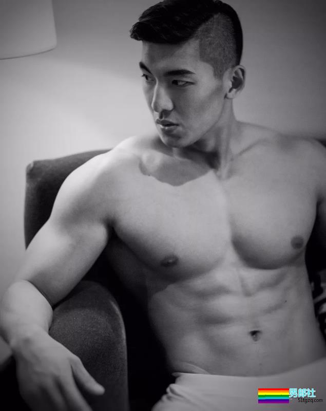 体育生变正装肌肉型男，完美腹肌性感、高颜大长腿！-51虹马