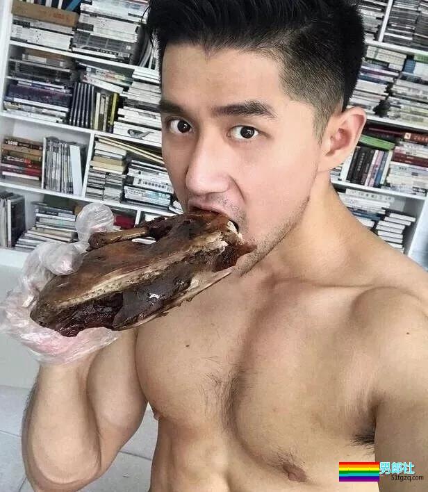 狼系体育生，用大胸肌挑战味蕾！ - 51虹马