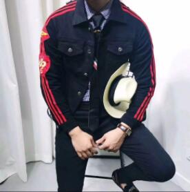 真实出柜:他的母亲喝药自杀,我的母亲只说抱歉-51虹马