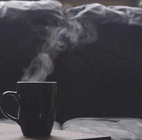 当我两次在床上向他表白的时候，他最后说我们这样不对 - 51虹马