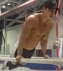 天菜帅哥。这身肌肉我可以惹！-51虹马