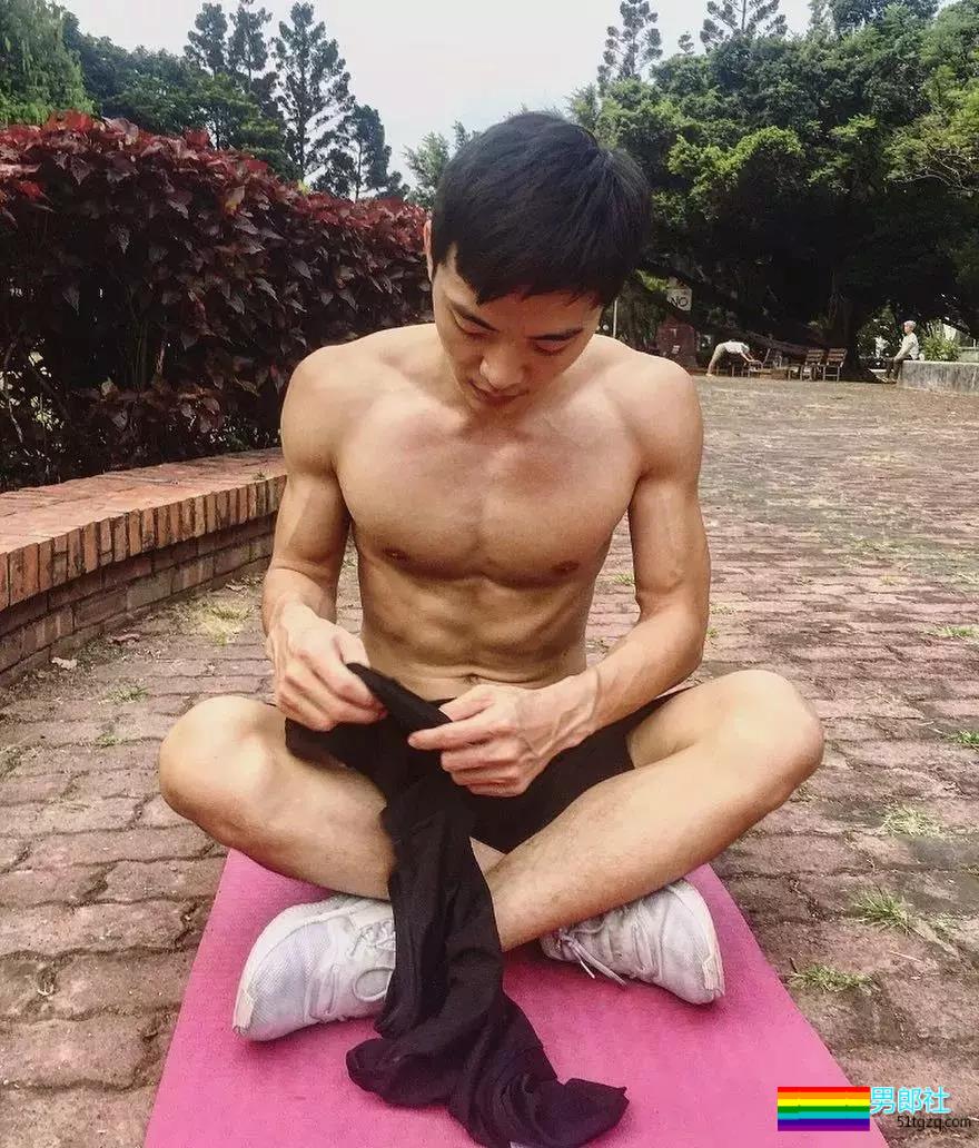 GAY在异地恋中，能走多远。 - 51虹马