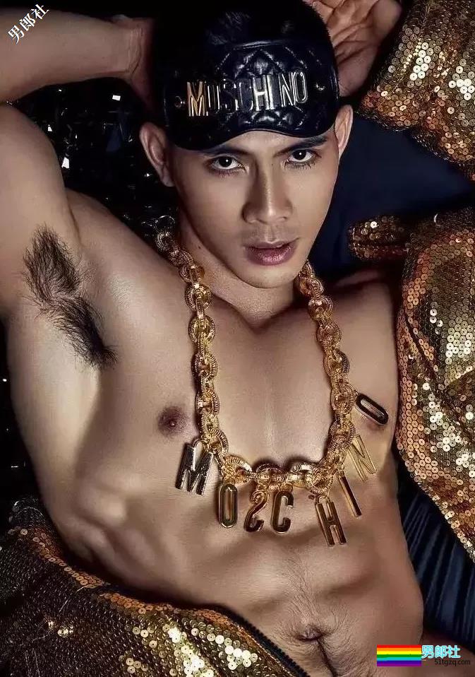 叫卖小视频名媛一朝成名，只求他下次出镜记得刮腋毛 - 51虹马