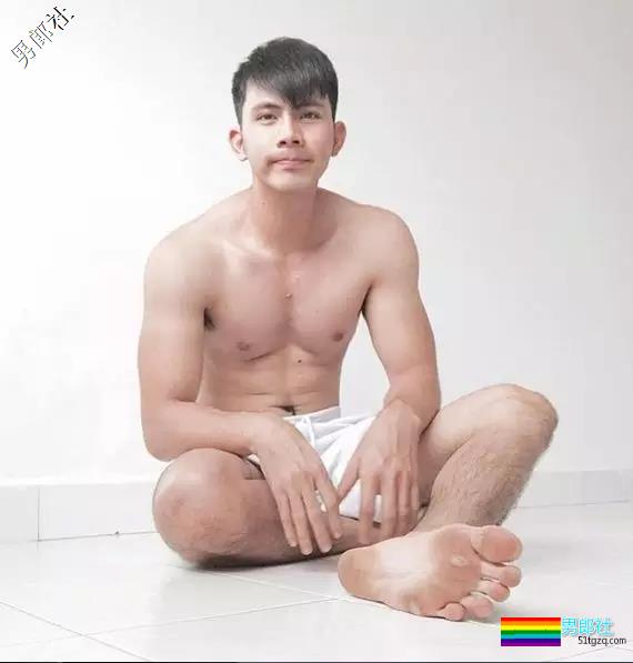 叫卖小视频名媛一朝成名，只求他下次出镜记得刮腋毛 - 51虹马