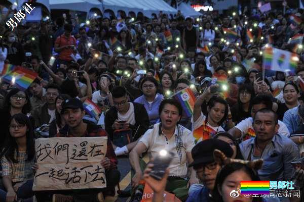 日本:熊本市将承认同性伴侣;父亲登雪山举彩虹旗支持同性恋儿子 - 51虹马 日本:熊本市将承认同性伴侣;父亲登雪山举彩虹旗支持同性恋儿子 - 51虹马