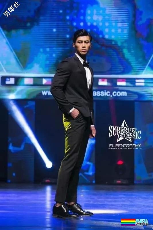 某健身极品肌肉教练又发撩人石更照！百看不厌的直男小哥荷尔蒙爆发！ - 51虹马