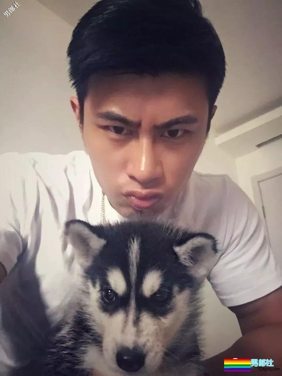 某健身极品肌肉教练又发撩人石更照！百看不厌的直男小哥荷尔蒙爆发！ - 51虹马