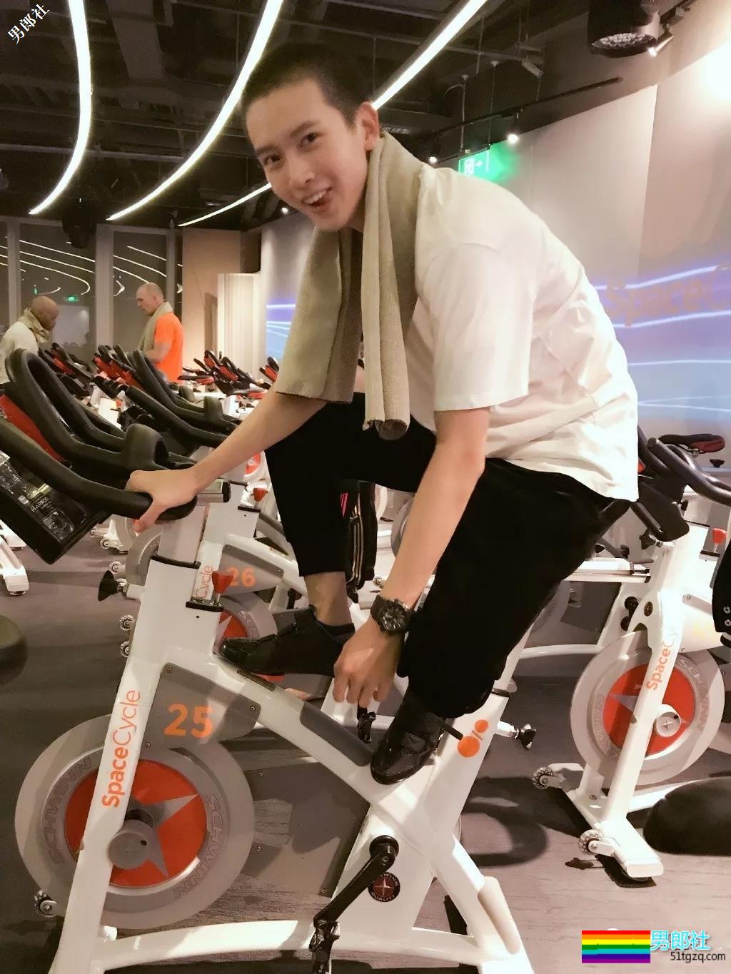 185大长腿初恋脸少年，可盐可甜的邻家弟弟最撩人！－－陈宥维 - 51虹马