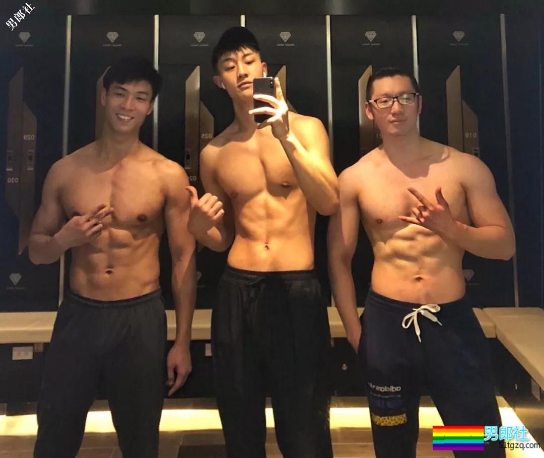 武科大1米88大长腿学弟，撩衣杀秒男星几条街 - 51虹马