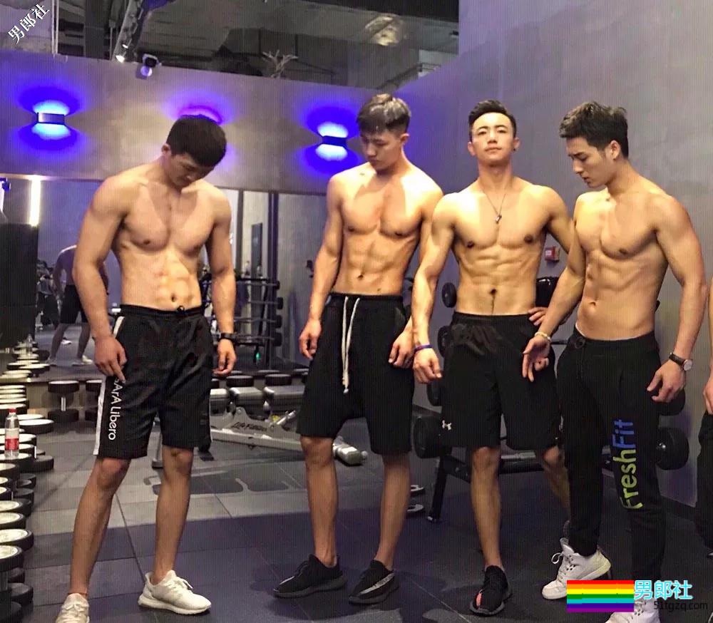 武科大1米88大长腿学弟，撩衣杀秒男星几条街 - 51虹马