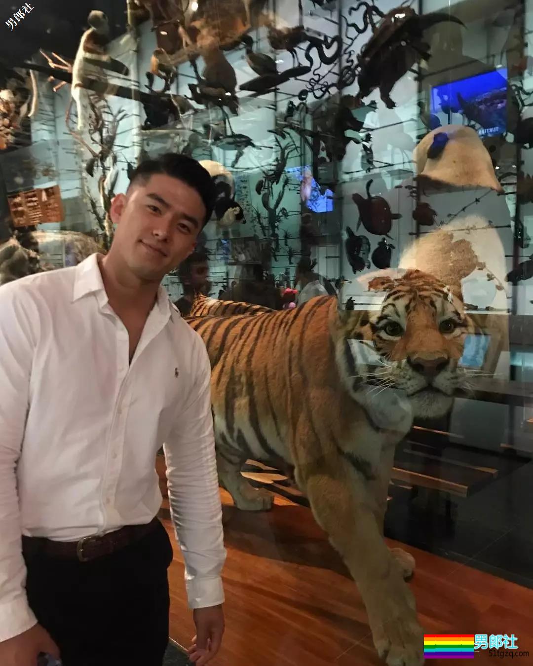 肌肉熟男大长腿抢镜...还有宝岛大学校草级小鲜肉！ - 51虹马