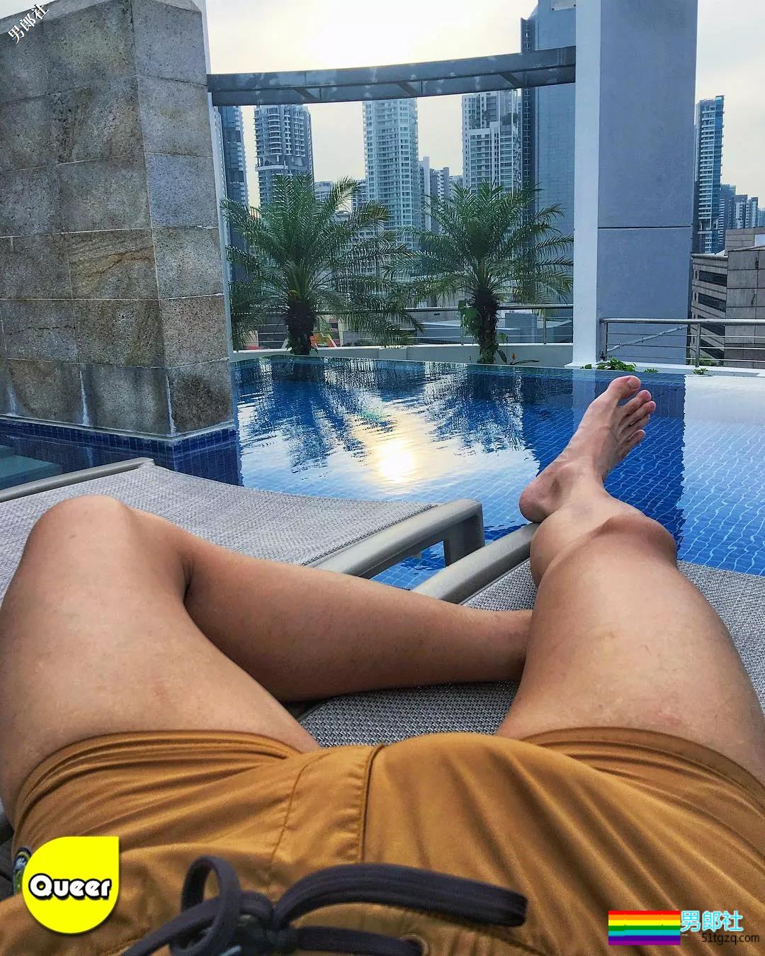 “藏雷”巨茄空少走红！健身房凸成这样我真的超可以！ - 51虹马