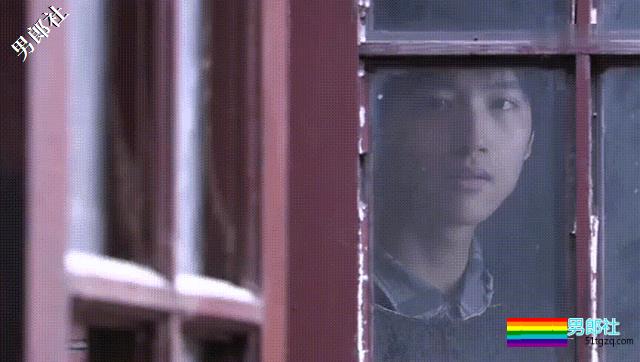 正装霸总大二被海岩相中出道,衷爱剧中秀肌肉,一身石更肌抖落一地荷尔蒙! - 51虹马 正装霸总大二被海岩相中出道,衷爱剧中秀肌肉,一身石更肌抖落一地荷尔蒙! - 51虹马