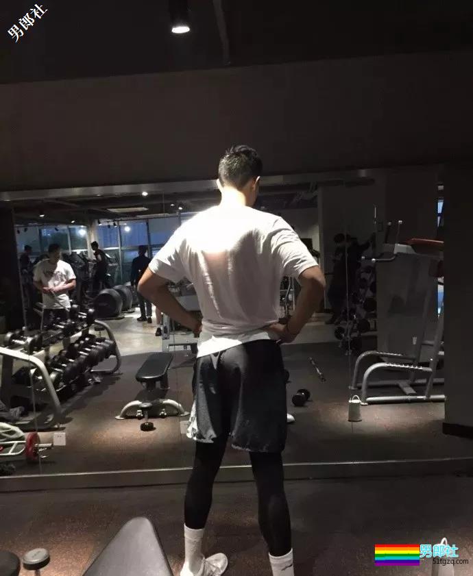 篮球体育生激凸又有型！ - 51虹马