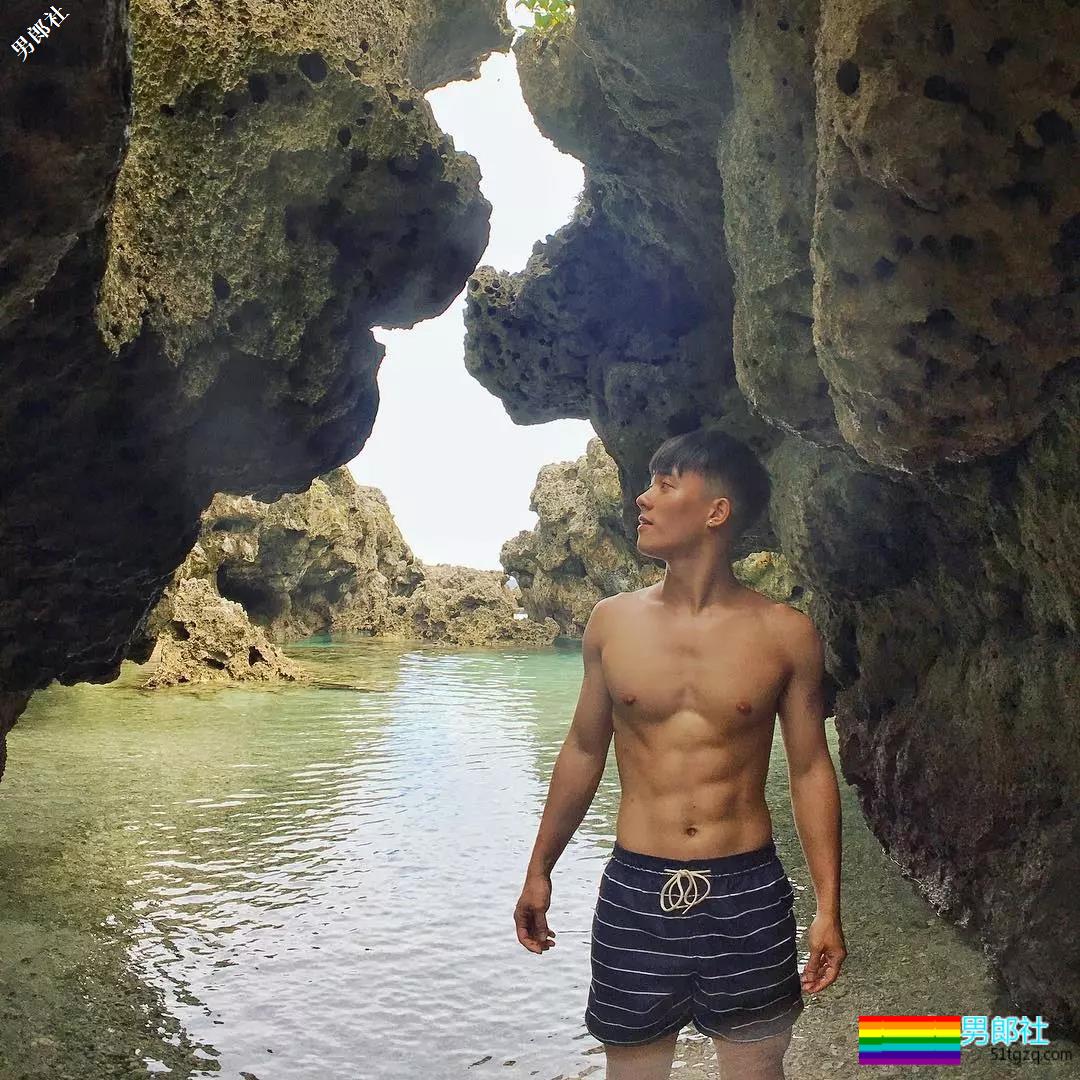 读护理的大学男生,不仅超帅还有肌肉身材 - 51虹马