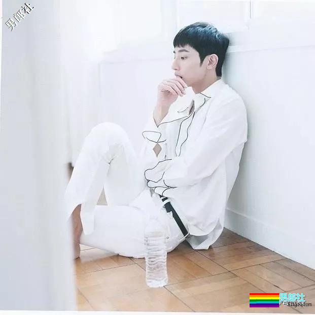 神颜长腿男模正装制服+巧克力腹肌，多看几眼会留鼻血！ - 51虹马