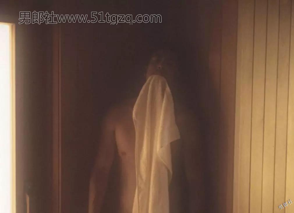 优质小胡子正装熟男在桑拿房脱了！ - 51虹马