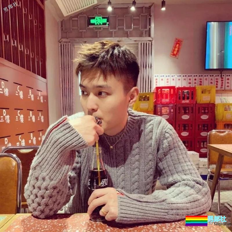 身高190腿长230,超帅鲜肌小狼狗欧巴,让我整个心都在荡漾了!! - 51虹马 身高190腿长230,超帅鲜肌小狼狗欧巴,让我整个心都在荡漾了!! - 51虹马