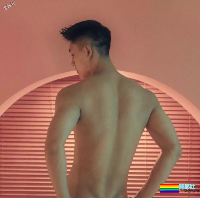 188cm大长腿重庆帅哥，衣服一脱我就想和他做朋友！ - 51虹马