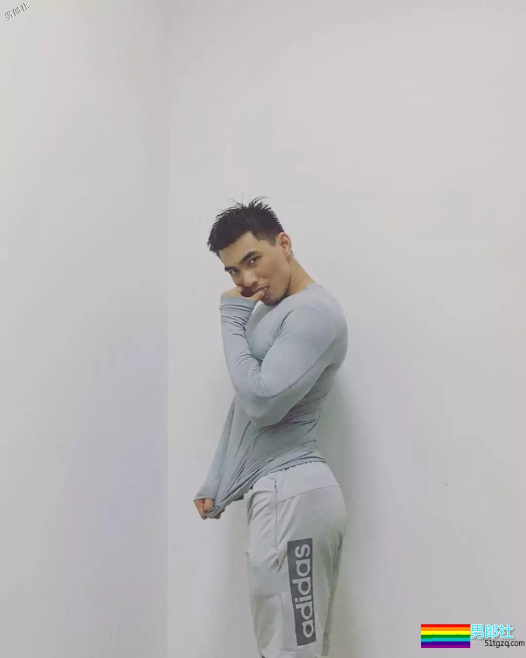 颜高活好条儿顺，看得我都忍不住摸了一下屏幕！ - 51虹马