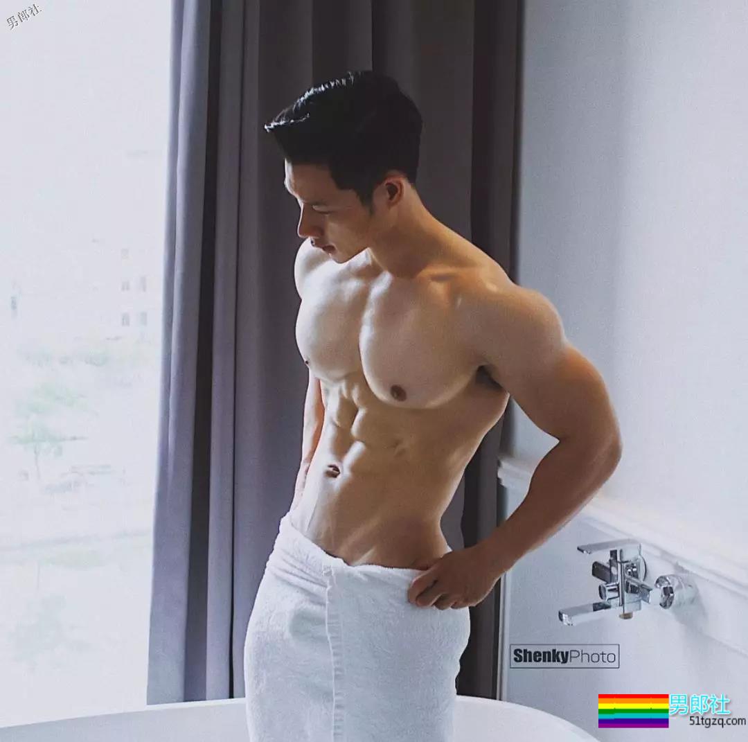 颜高活好条儿顺，看得我都忍不住摸了一下屏幕！ - 51虹马