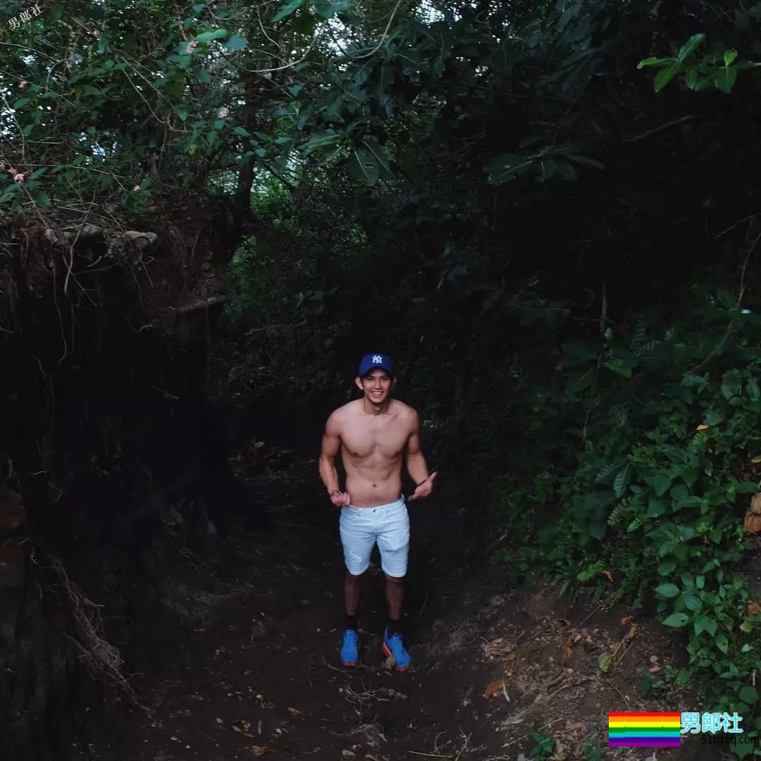 颜高活好条儿顺，看得我都忍不住摸了一下屏幕！ - 51虹马