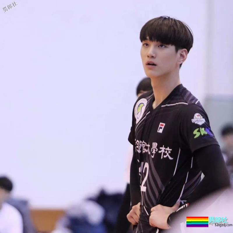 193CM排球队校草干净帅气,这么好看的小哥哥一定有男朋友了! - 51虹马 193CM排球队校草干净帅气,这么好看的小哥哥一定有男朋友了! - 51虹马