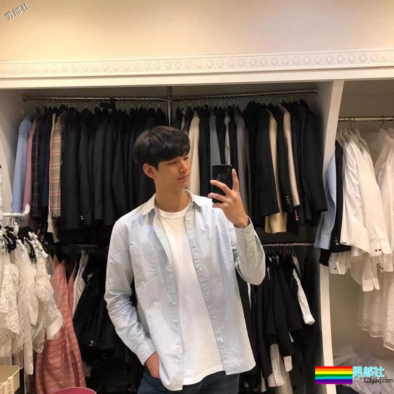 193CM排球队校草干净帅气,这么好看的小哥哥一定有男朋友了! - 51虹马 193CM排球队校草干净帅气,这么好看的小哥哥一定有男朋友了! - 51虹马