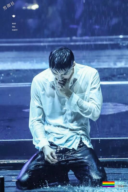 盛世美颜绝世好腰,肩宽翘臀大长腿,少年感十足的八块腹肌太可品口! - 51虹马 盛世美颜绝世好腰,肩宽翘臀大长腿,少年感十足的八块腹肌太可品口! - 51虹马