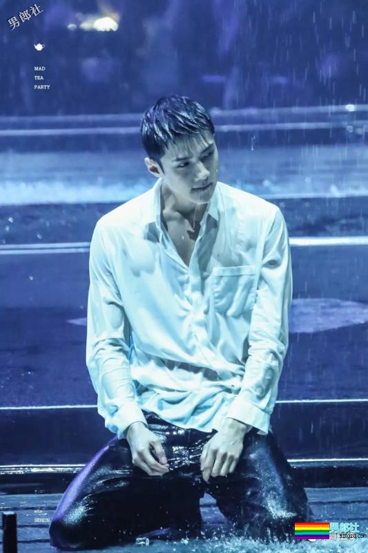 盛世美颜绝世好腰,肩宽翘臀大长腿,少年感十足的八块腹肌太可品口! - 51虹马 盛世美颜绝世好腰,肩宽翘臀大长腿,少年感十足的八块腹肌太可品口! - 51虹马