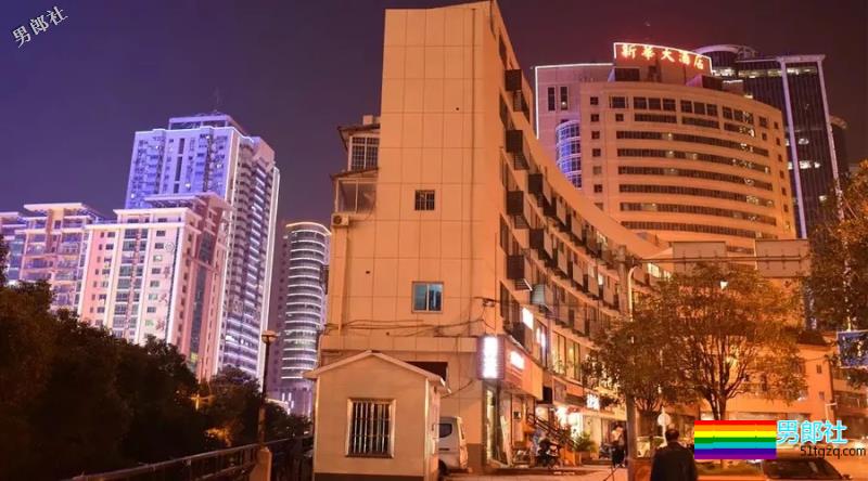 同志浴室的肉体欢愉 - 51虹马