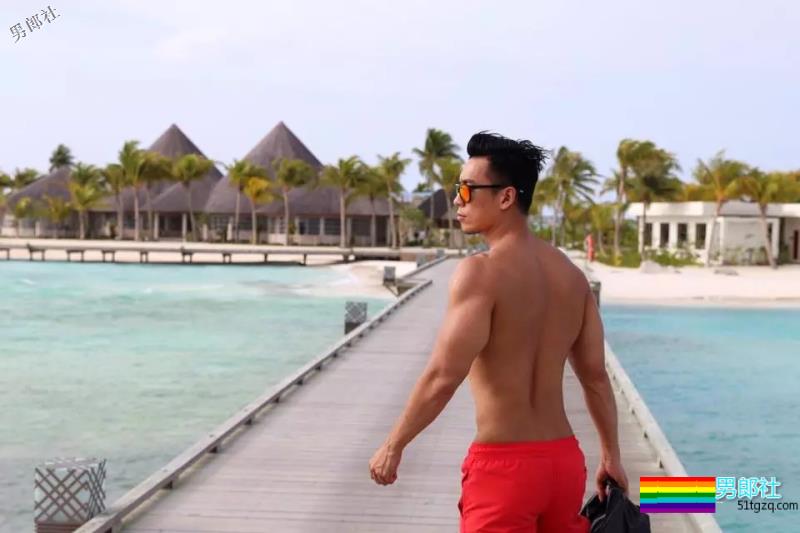 man到爆浆的男模，秒变叮当猫！ - 51虹马