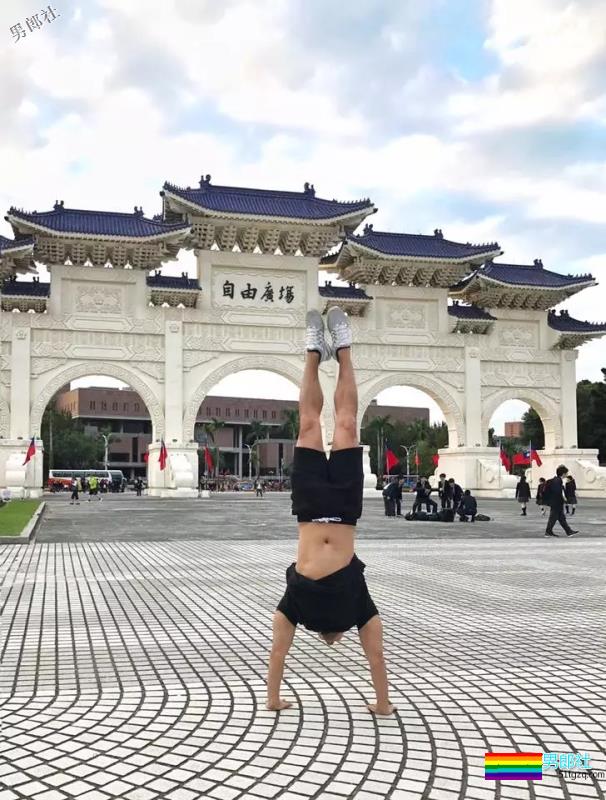 man到爆浆的男模，秒变叮当猫！ - 51虹马