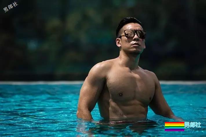 man到爆浆的男模，秒变叮当猫！ - 51虹马