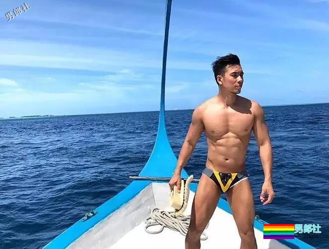 man到爆浆的男模，秒变叮当猫！ - 51虹马